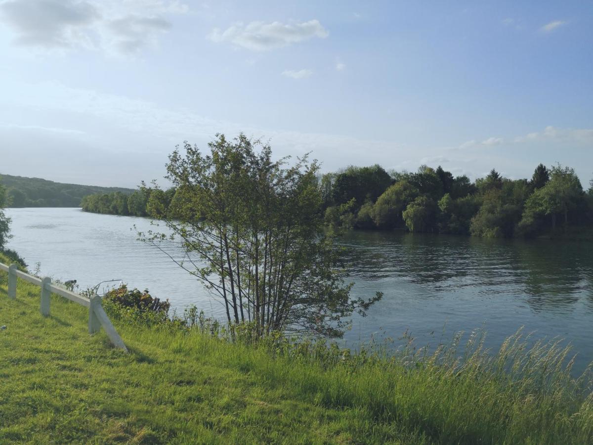 La Seine, Entre Riviere Et Foret De Fontainebleau Bois-le-Roi  Exterior photo