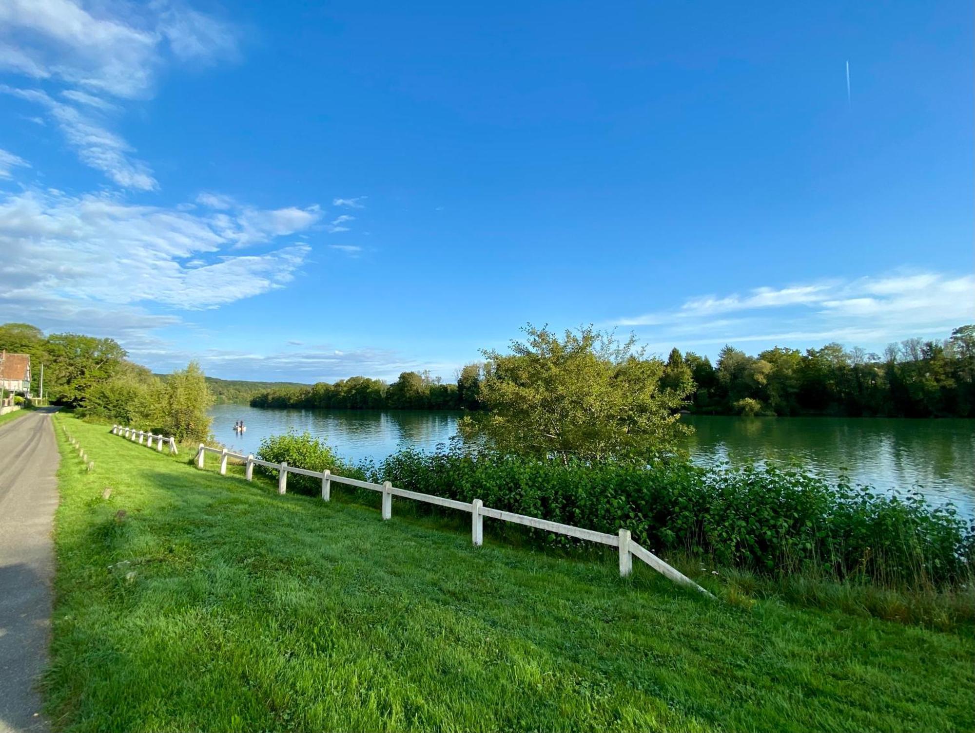 La Seine, Entre Riviere Et Foret De Fontainebleau Bois-le-Roi  Exterior photo